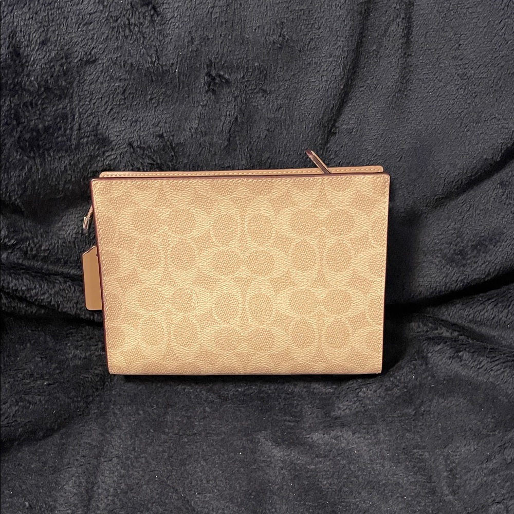 NWT Coach Beige Signature Pouch - Picture 2 of 5